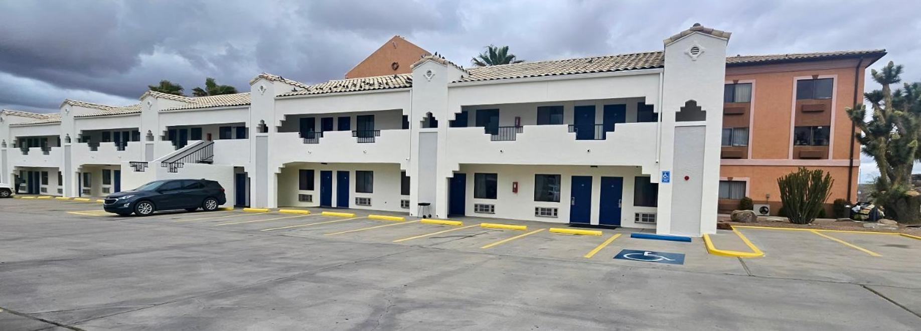 Days Inn By Wyndham Kingman West Bagian luar foto